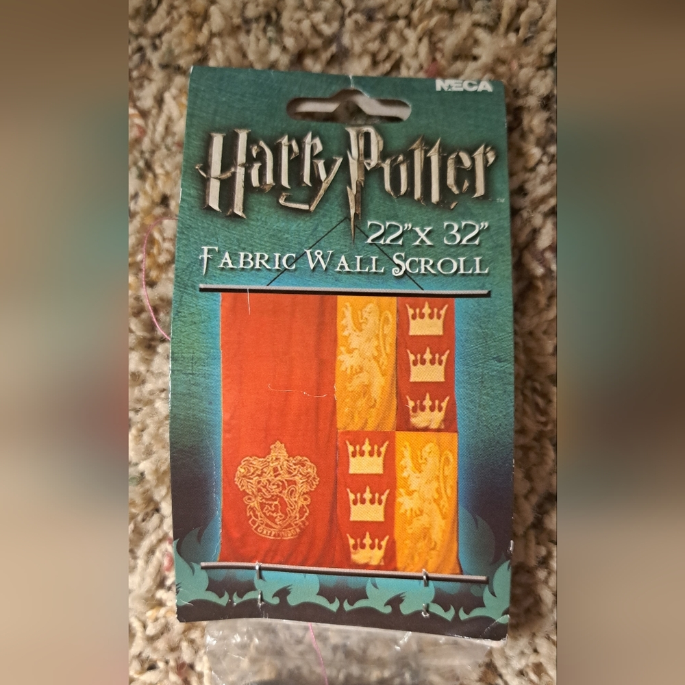 Harry Potter Gryffindor Fabric Wall Scroll